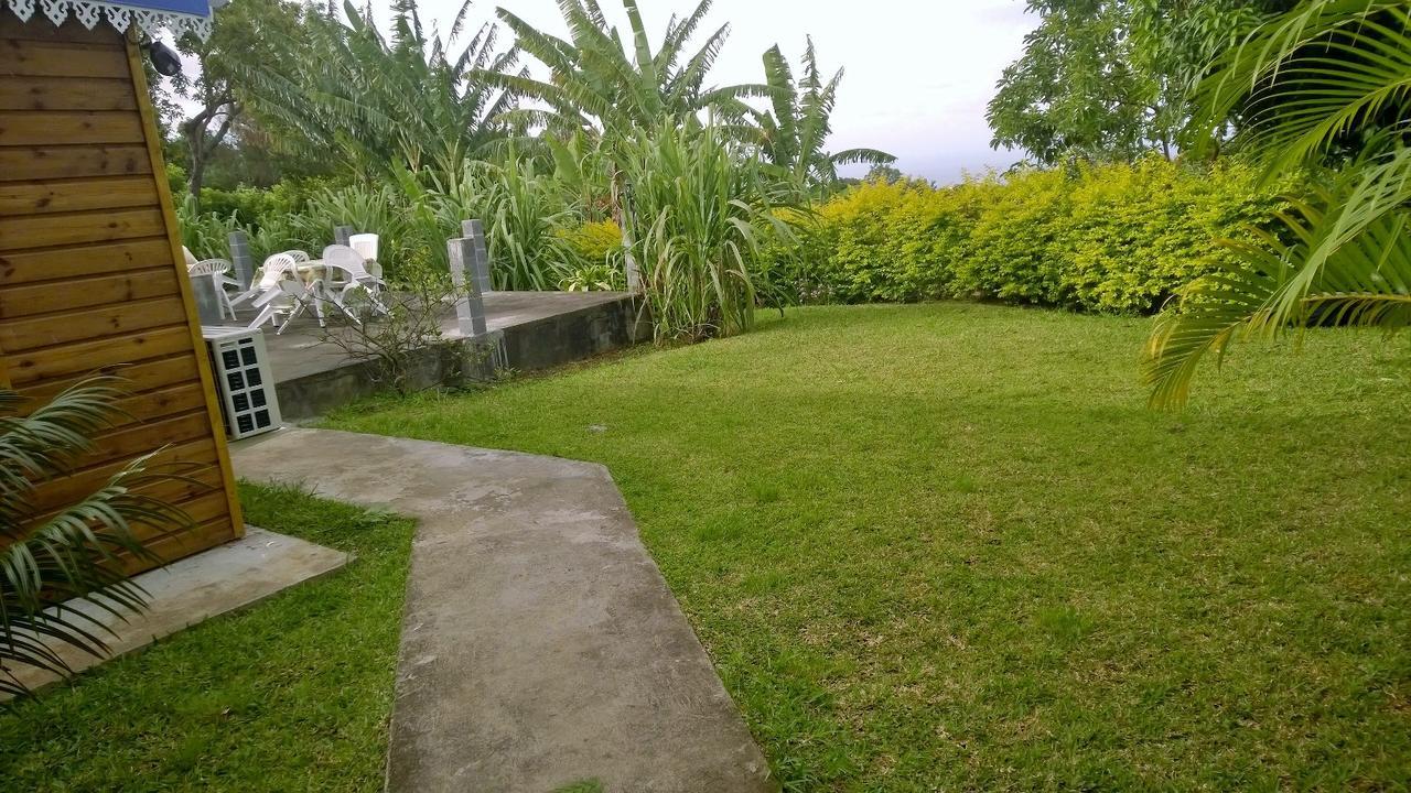 Les Bungalows Du Mont-Auban Sainte-Clotilde المظهر الخارجي الصورة
